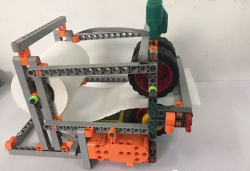 智能果殼箱，智慧出紙機(jī)……孩子們讓生活更智能！