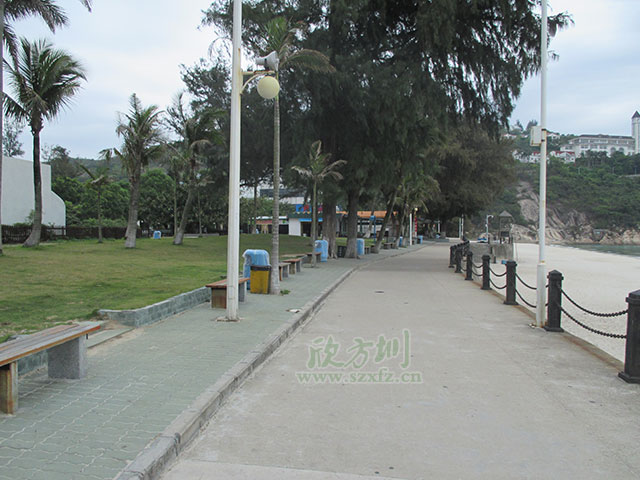 欣方圳戶(hù)外玻璃鋼垃圾桶 保障廈門(mén)街道衛(wèi)生