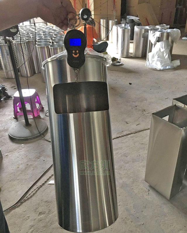 上海不銹鋼座地?zé)熁彝白愫裾娌膶?shí)料，確保質(zhì)量統(tǒng)一