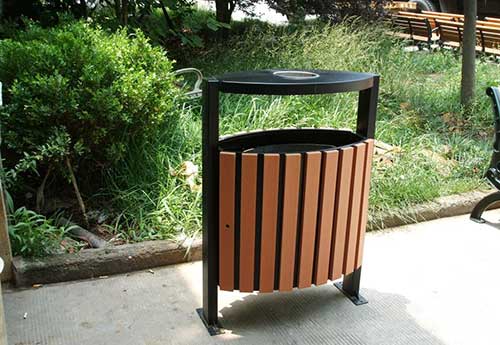 發(fā)貨廣州從化區(qū)，再獲好評(píng)的鋼木垃圾桶廠家